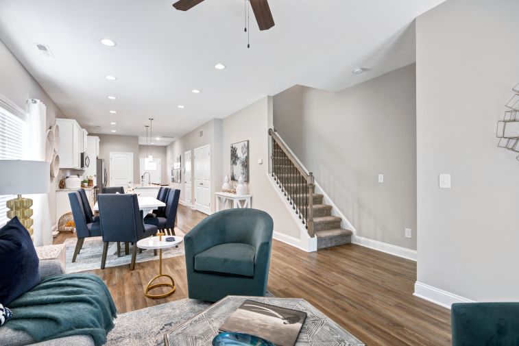 1809 Live Oak Images